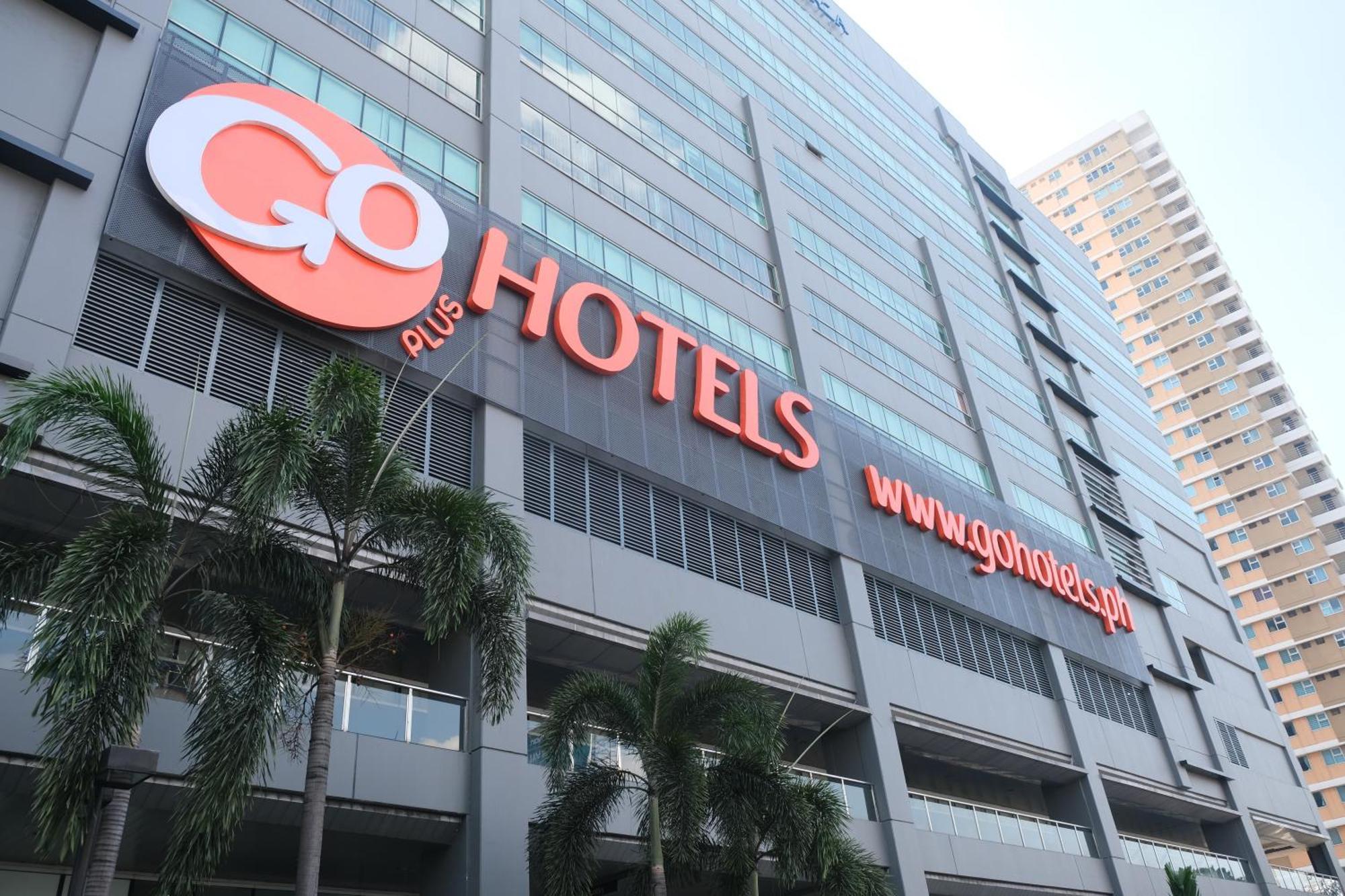 Go Hotels Plus Mandaluyong Esterno foto