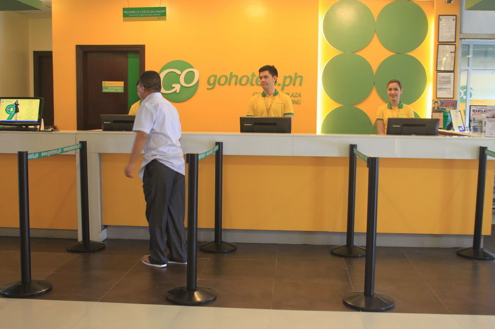 Go Hotels Plus Mandaluyong Esterno foto