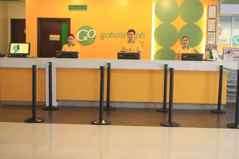 Go Hotels Plus Mandaluyong Esterno foto